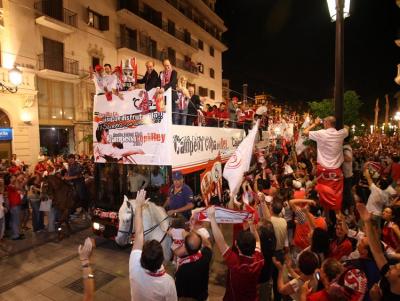 20070721055406-autobus-sevilla-copa.jpg